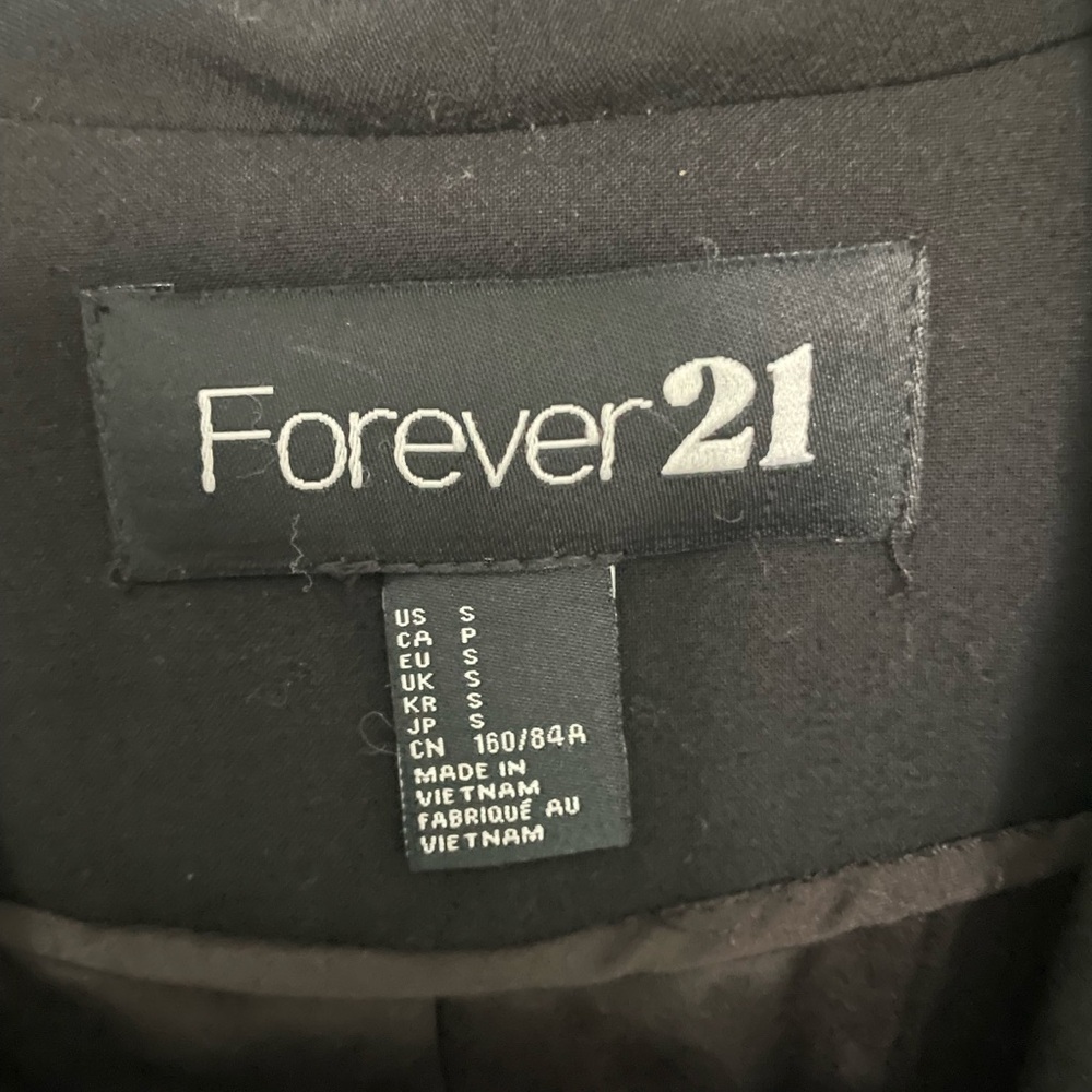 Forever 21 Women’s Black Blazer Size S - Picture 3 of 4